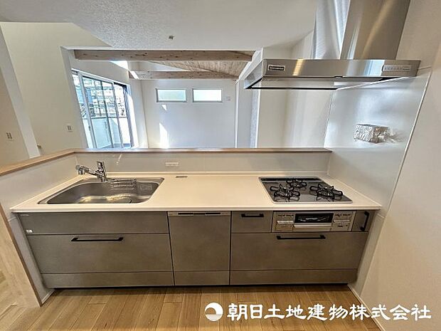 <キッチン>LD全体を見渡せるオープンキッチンです