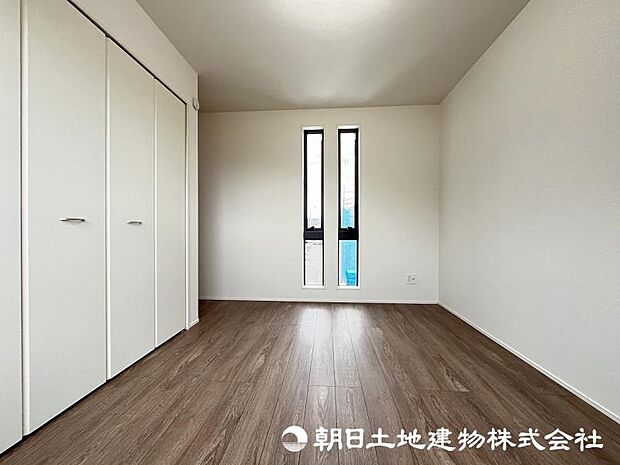 <洋室>2階に3部屋の洋室がありますのでお子様のお部屋も用意できます。