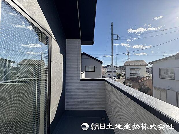 ＜バルコニー＞便利な2面バルコニーとなっています。