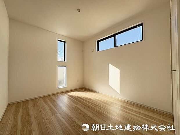 ＜洋室＞2階に4部屋の洋室がありますので、お子様のお部屋も用意できます。