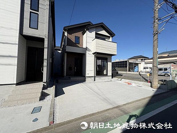 <カースペース>車並列2台駐車が可能です。