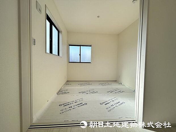 <和室>リビングとつながる和室4.5帖です。