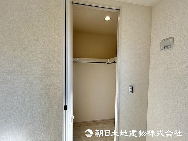＜収納＞ウォークインクローゼット2ヵ所と納戸があり収納豊富です。