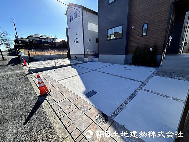 ＜カースペース＞車並列2台駐車可能です。