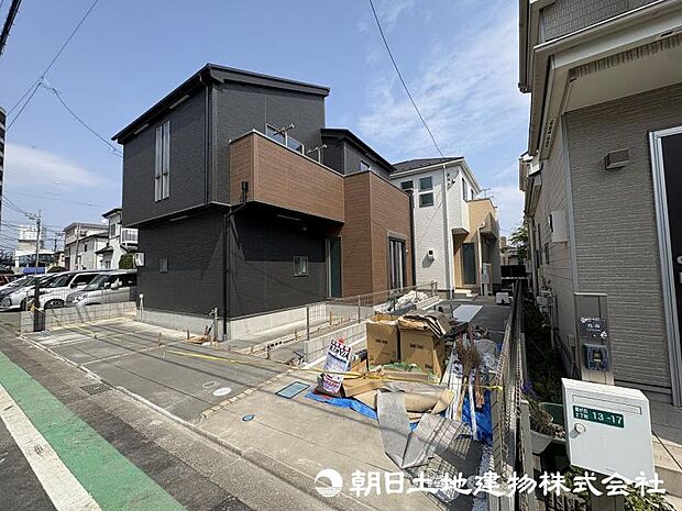 ＜カースペース＞車2台駐車可能です。