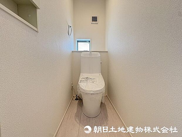 <トイレ>1階2階ウォッシュレット付きトイレです。