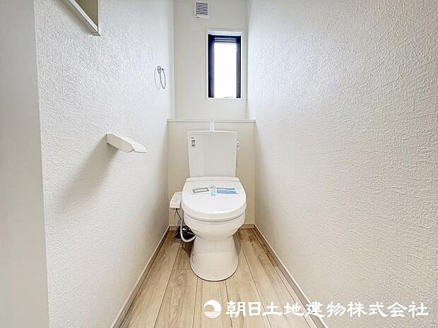 <トイレ>1階2階ウォッシュレット付きトイレです。