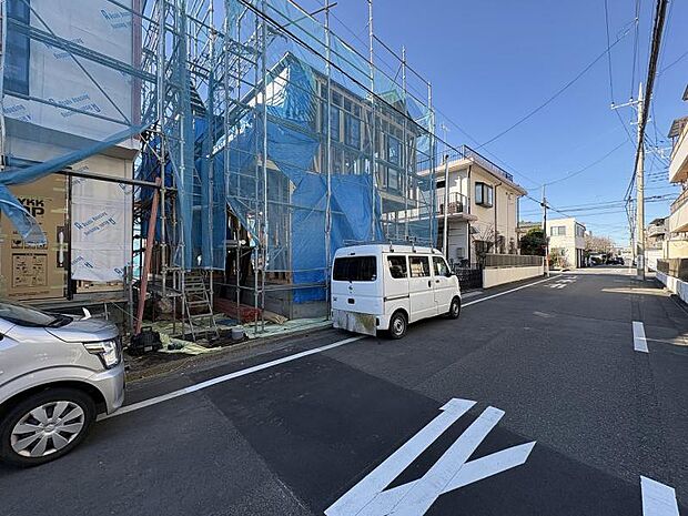 <現地>お子様が楽しく遊べる「富士見公園」徒歩2分です。
