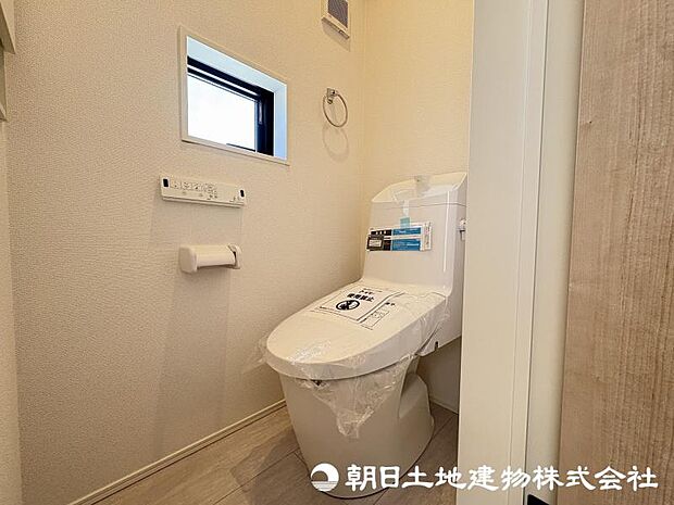 <トイレ>1階2階ウォッシュレット付きトイレです。