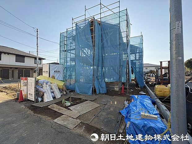 ＜現地＞町田街道から平坦な場所ですので、お買い物も便利です。