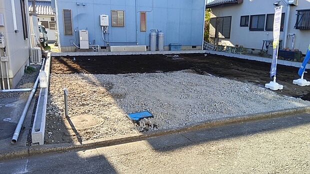 ＜現地＞同仕様の完成物件を現地と一緒にご見学いただけます。