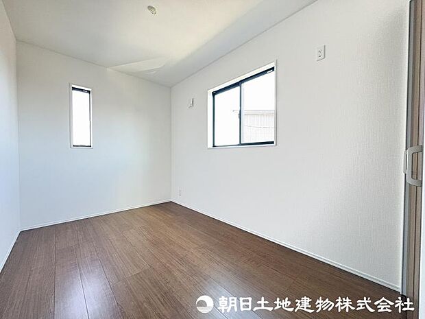 ＜洋室＞2階に4部屋の洋室がありますので、お子様のお部屋も用意できます。