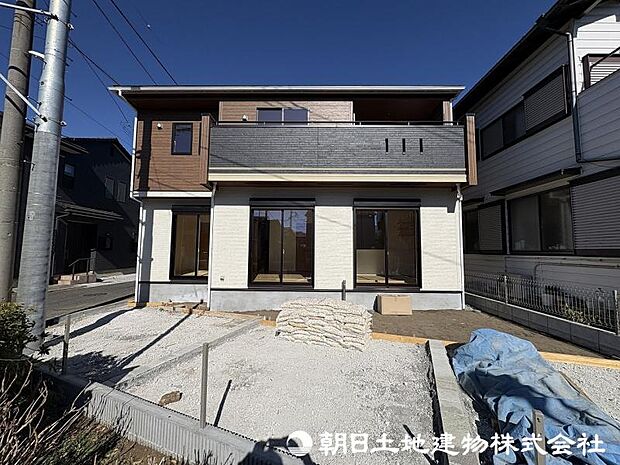 ＜カースペース＞車2台駐車可能です。（車種による）