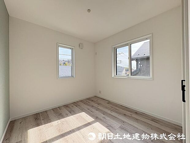 ＜洋室＞2階に4部屋の洋室がありますので、お子様のお部屋も用意できます。