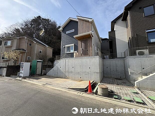 ＜カースペース＞車2台駐車可能です。