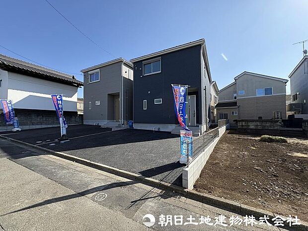 <カースペース>車並列2台駐車可能です。