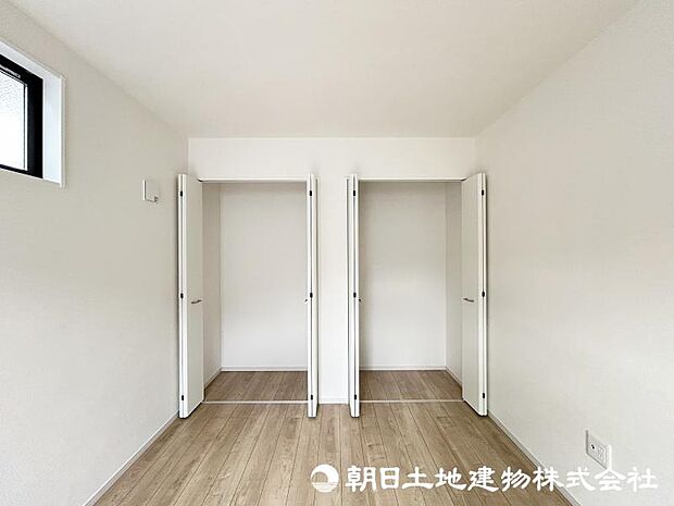 ＜収納＞クローゼットもありますのでお洋服やお荷物をすっきりと収納できます。
