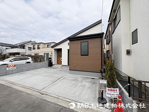 <カースペース>車並列2台駐車可能です。