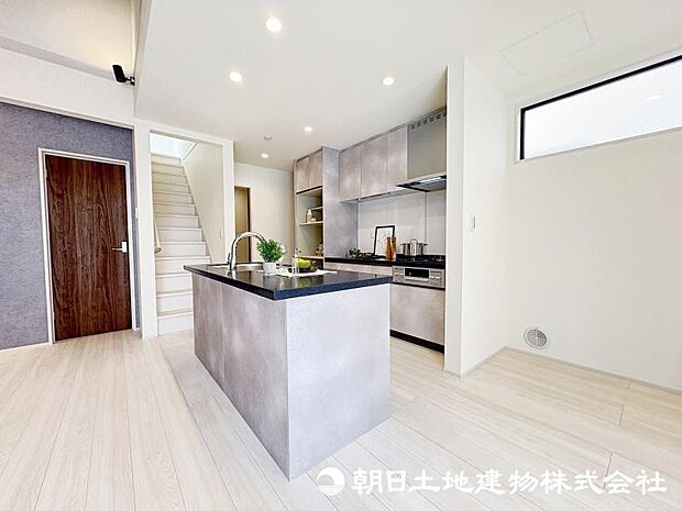 <キッチン>お料理好きの奥様に喜んでいただける、アイランドキッチンです。