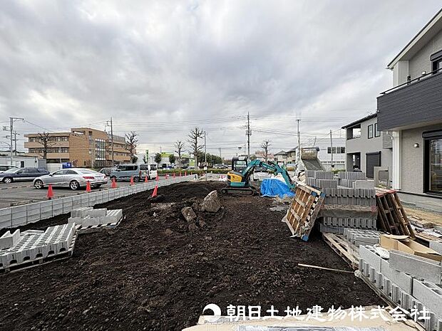 ＜現地＞同仕様の完成物件を現地と一緒にご見学いただけます。