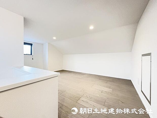 <小屋裏収納>普段あまり使わないお荷物を屋根裏に収納できます。