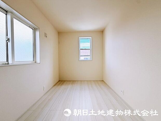 明るく快適な居室は、毎日の生活をより豊かにしてくれる場所。心地よい時間を過ごせる空間です。