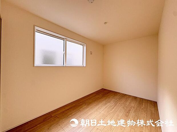 明るく快適な居室は、毎日の生活をより豊かにしてくれる場所。心地よい時間を過ごせる空間です。