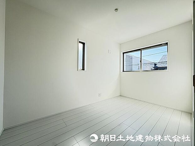 <洋室>2階に4部屋の洋室がありますのでお子様のお部屋も用意できます。
