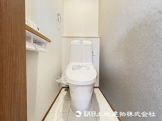 <トイレ>1階2階ウォッシュレット付きトイレです。
