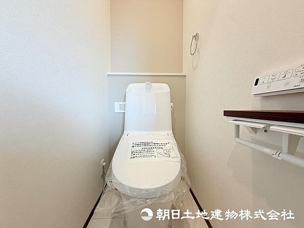 ＜トイレ＞1階2階ウォッシュレット付きトイレです。