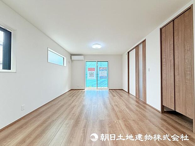 ＜リビング＞広々としているＬＤＫ20帖でお寛ぎいただけます。