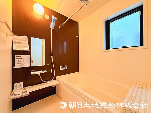 一日の疲れを癒やす大切なバスタイムを過ごせる浴室。快適で心地よい時間を楽しめるリラックス空間です。