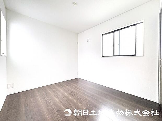 明るく快適な居室は、毎日の生活をより豊かにしてくれる場所。心地よい時間を過ごせる空間です。