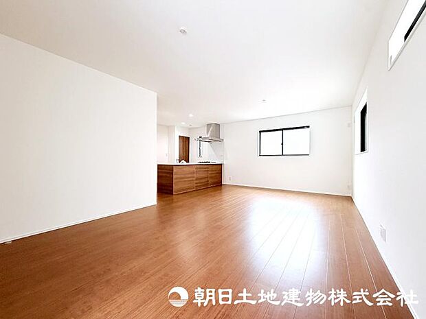 <現地>同仕様の完成物件を現地と一緒にご見学いただけます。