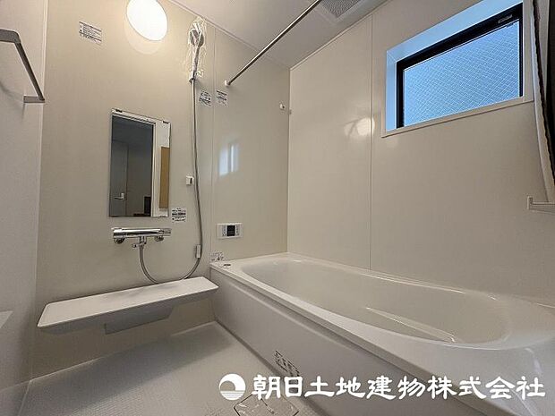 一日の疲れを癒やす大切なバスタイムを過ごせる浴室。快適で心地よい時間を楽しめるリラックス空間です。