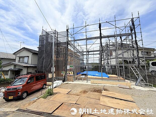 <現地>南西側がひな壇に付き陽当たり・眺望良好です。