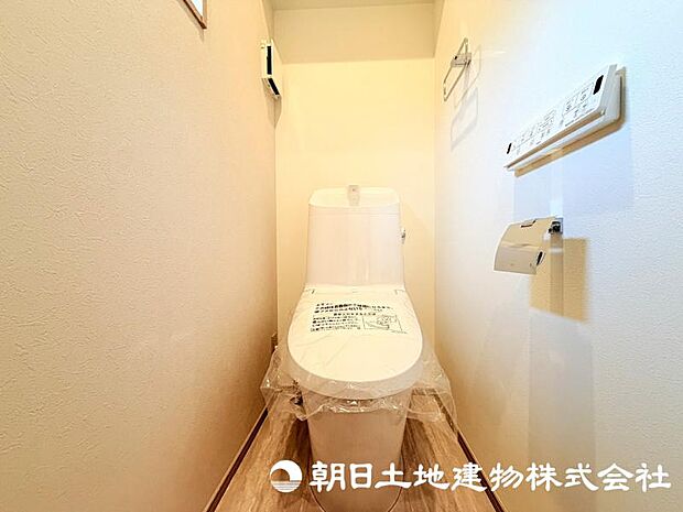 住まいの中で毎日利用するトイレは、快適性にもこだわりたいポイント。清潔で心地よい空間が魅力です。