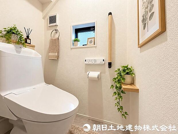 <トイレ>1階2階ウォッシュレット付きトイレです。