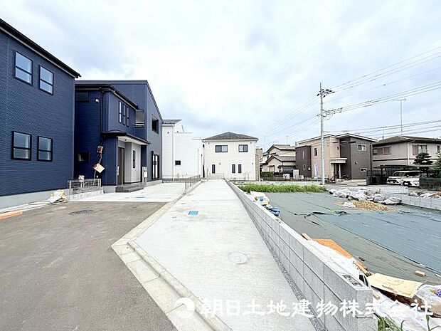 <現地>同仕様の完成物件を現地と一緒にご見学いただけます。