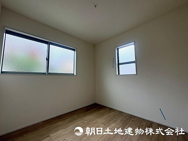 明るく快適な居室は、毎日の生活をより豊かにしてくれる場所。心地よい時間を過ごせる空間です。