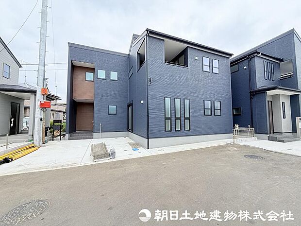 ＜カースペース＞ゆとりのカースペースには車並列2台駐車可能です。