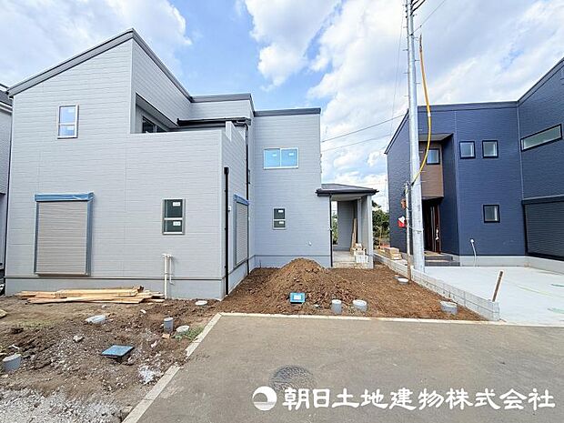 ＜現地＞同仕様の完成物件を現地と一緒にご見学いただけます。