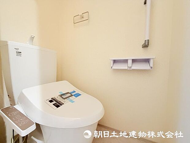 <トイレ>1階2階ウォッシュレット付きトイレです。