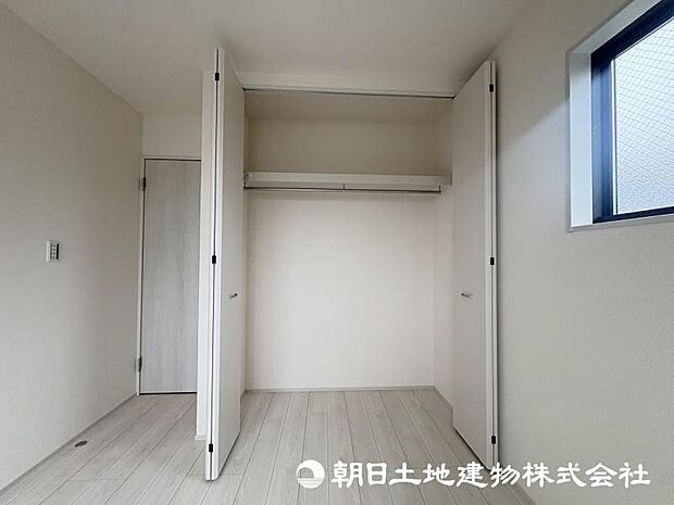 ＜収納＞各洋室にクローゼットがありお洋服をすっきりと収納できます。