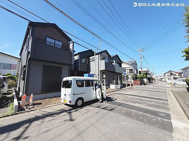 建築中だからこそ感じられる、完成までの期待感を楽しめる物件です。住まいの完成後は、街並みに調和した新しい暮らしが始まります。