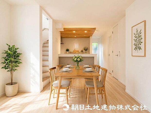 ＜現地＞ウォークインクローゼットやリビング収納等の収納が豊富な4ＬＤＫの間取りです。