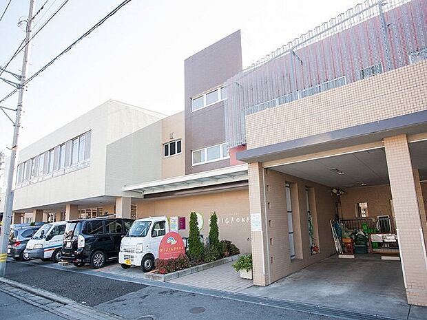 虹ヶ丘幼稚園まで約550m