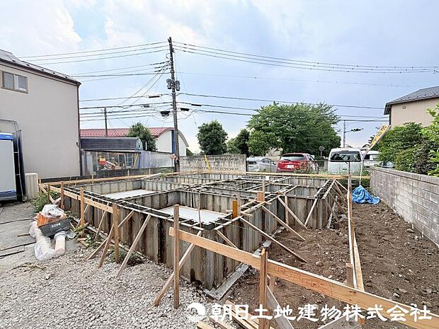 <現地>同仕様の完成物件を現地と一緒にご見学いただけます。