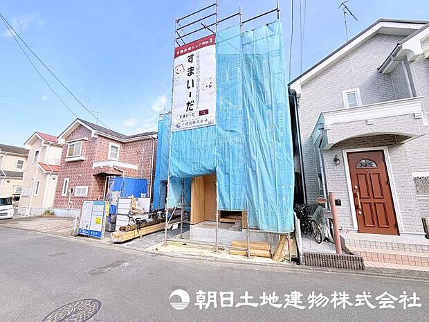 <現地>2階に3部屋の洋室がありますので、お子様のお部屋も用意できます。