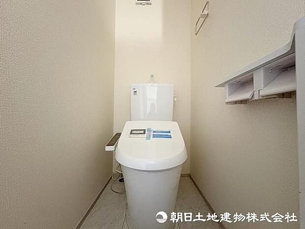 ＜トイレ＞1階2階ウォッシュレット付きトイレです。